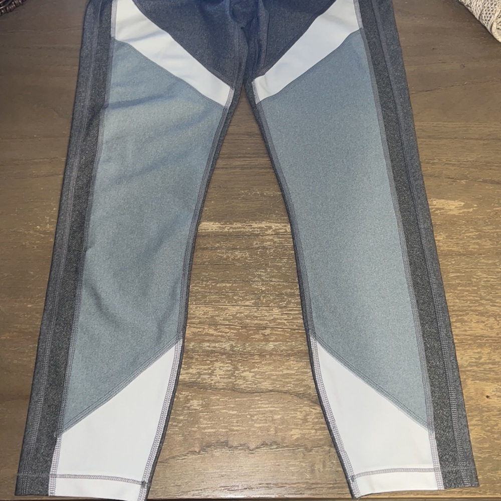 Under Armour - Picture 3 of 7